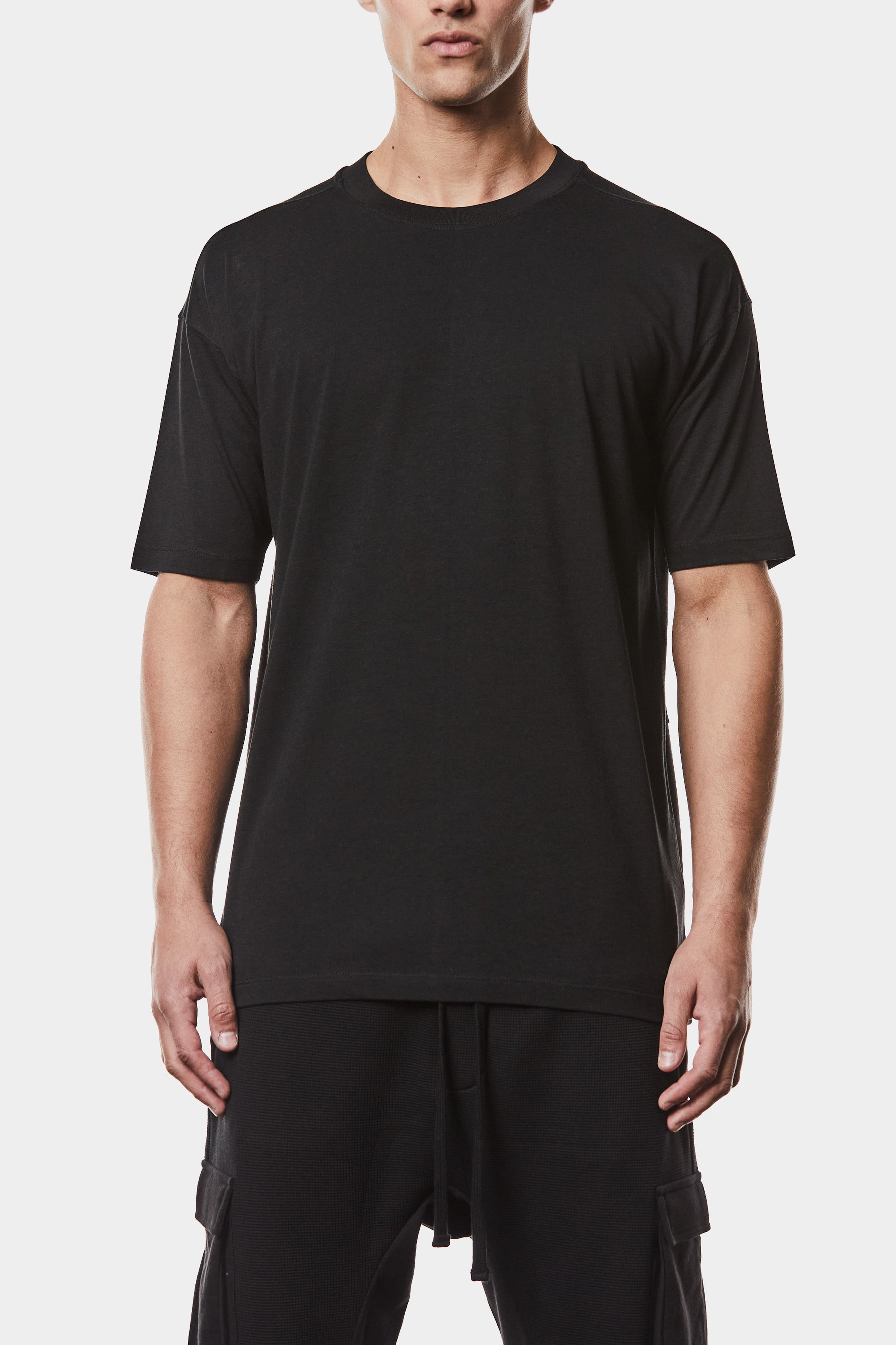 Tシャツ・カットソー Thom Krom SS25 MEN T-SHIRT WORKED (MTS841 BLACK) Thom Krom | SS25 - Contrast scar-stitch bamboo t-shirt