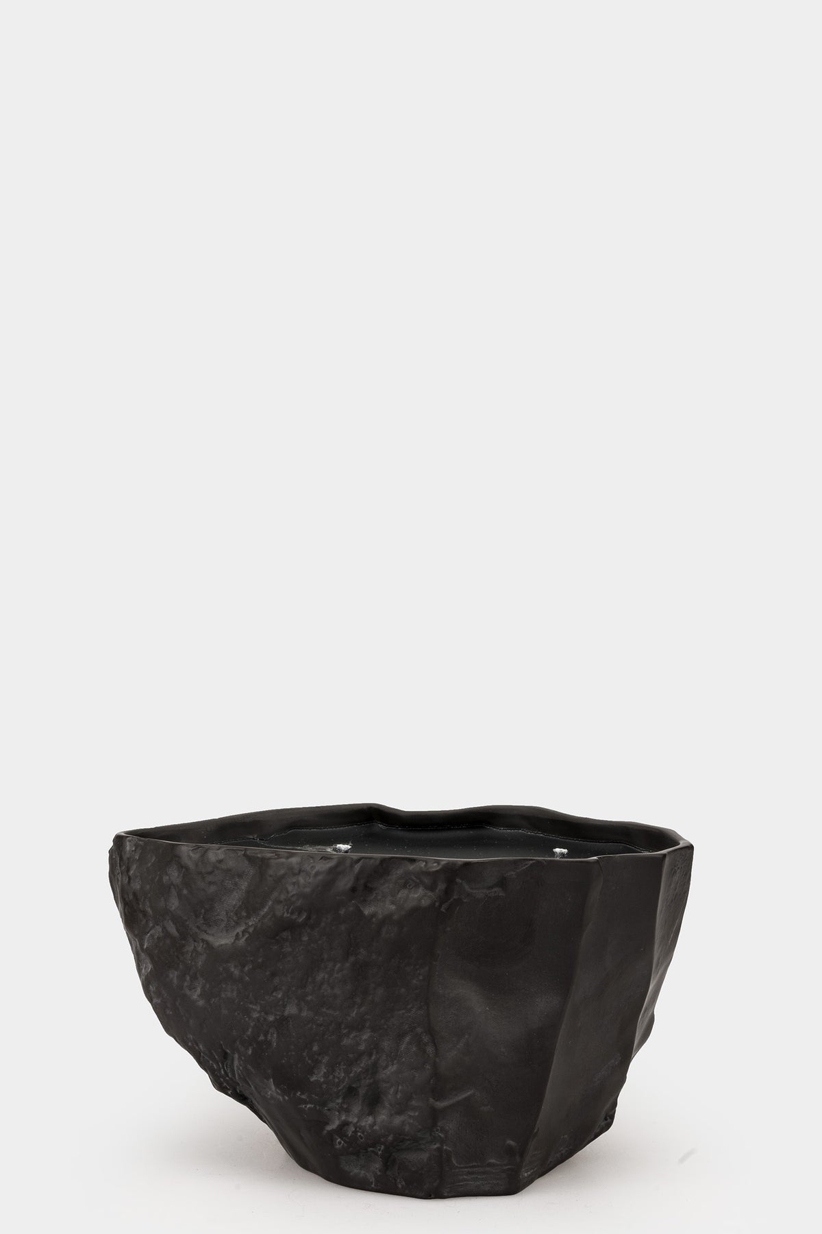 Neandertal | Scented candle - Us, shot on table