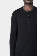 MD75 | AW23 - Lightweight cotton long sleeve Henley T-Shirt
