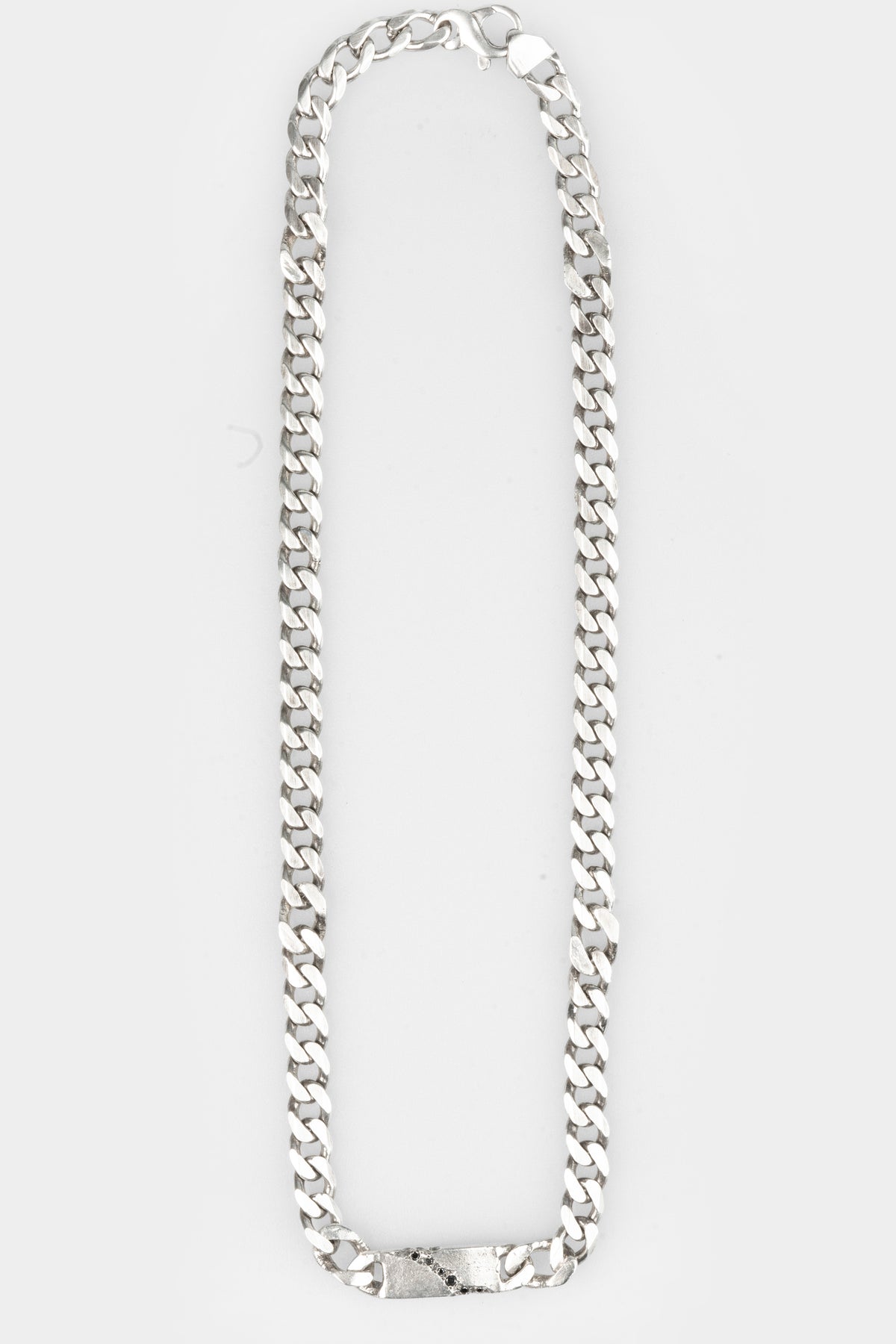 Enri Mars | Silver chain necklace w. black diamonds