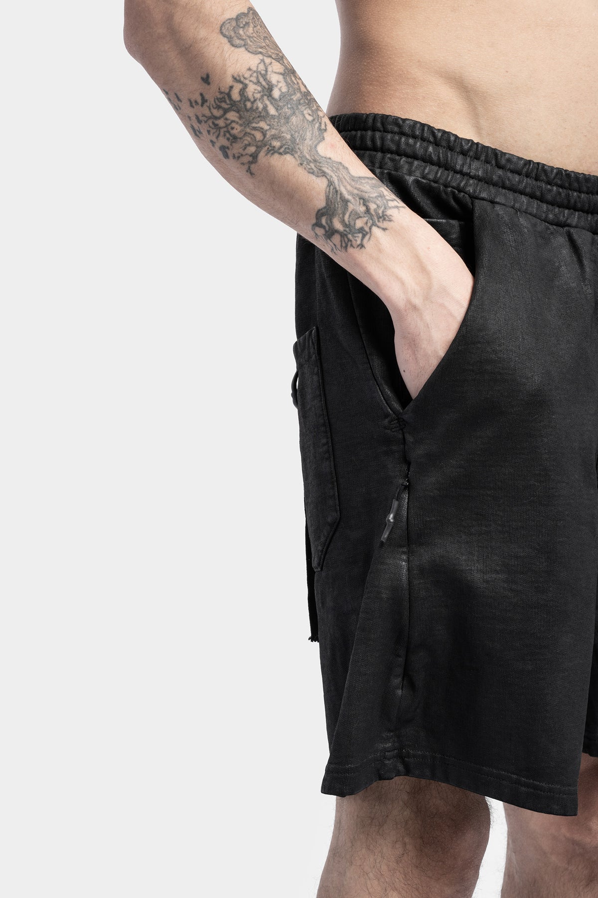 11 By BBS | SS23 - P27 - Cotton sweat shorts, coated black