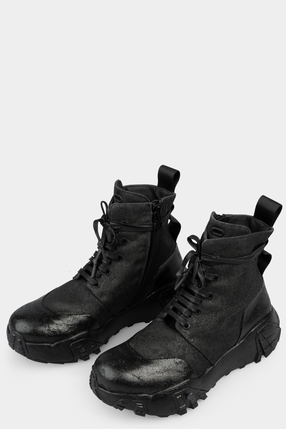 GALL Laboratories | SS25 - Tar coated canvas sneakers