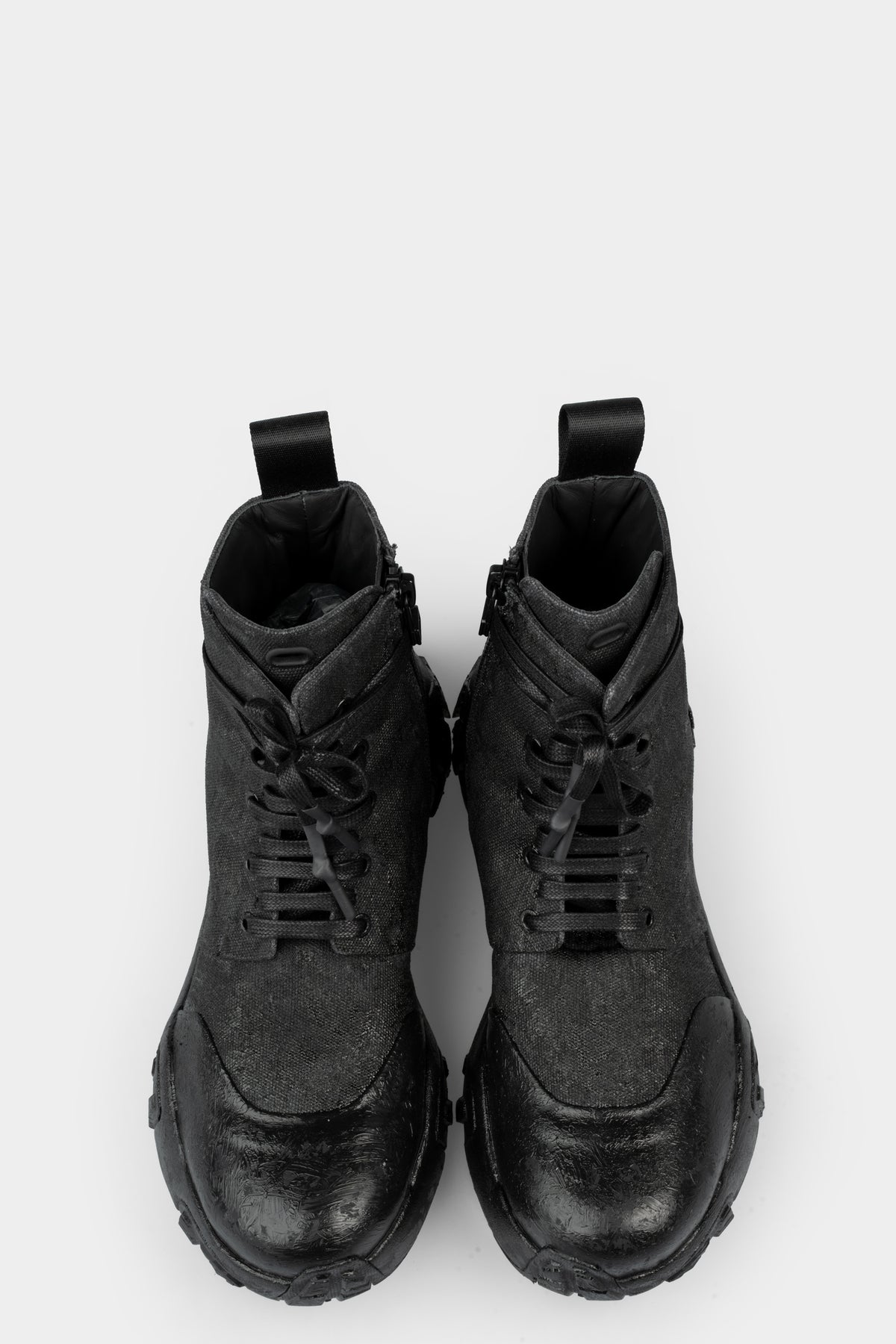 GALL Laboratories | SS25 - Tar coated canvas sneakers