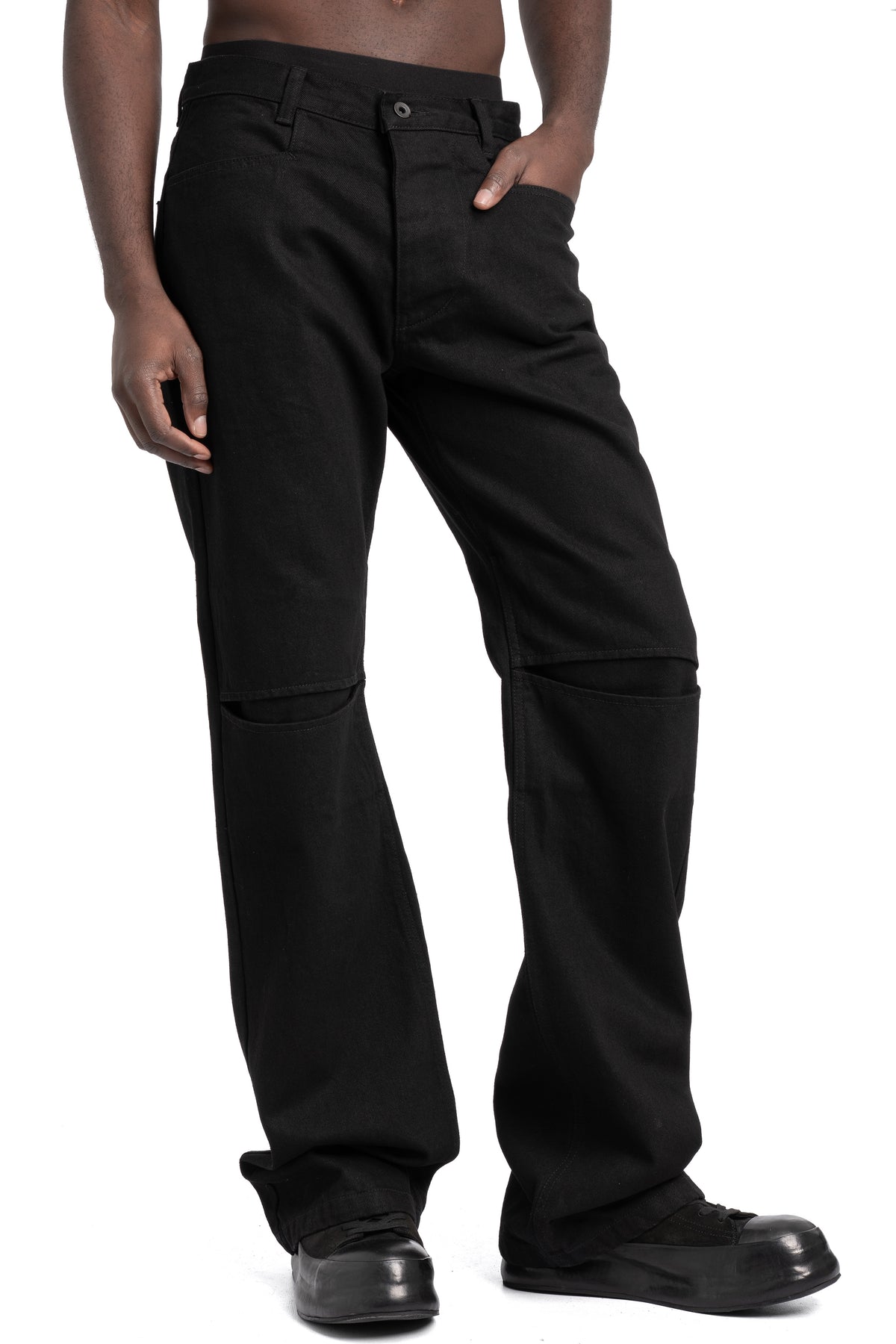 SAN263-1 | SS26 - Slit Knee Jeans,  SS26-0403-BK