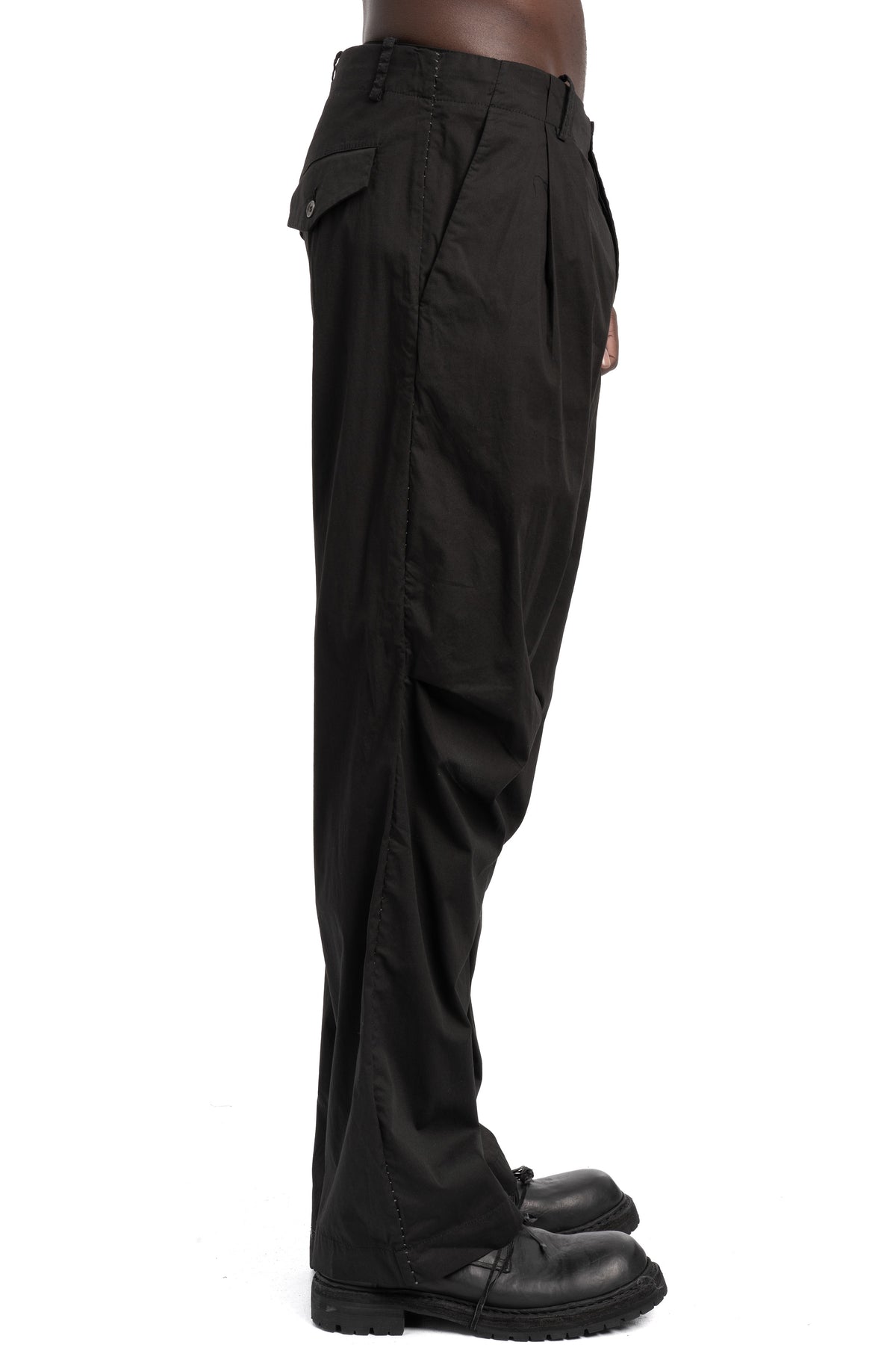 Masnada | SS26 - Large Leg Box Pleat Trousers, Black M3682