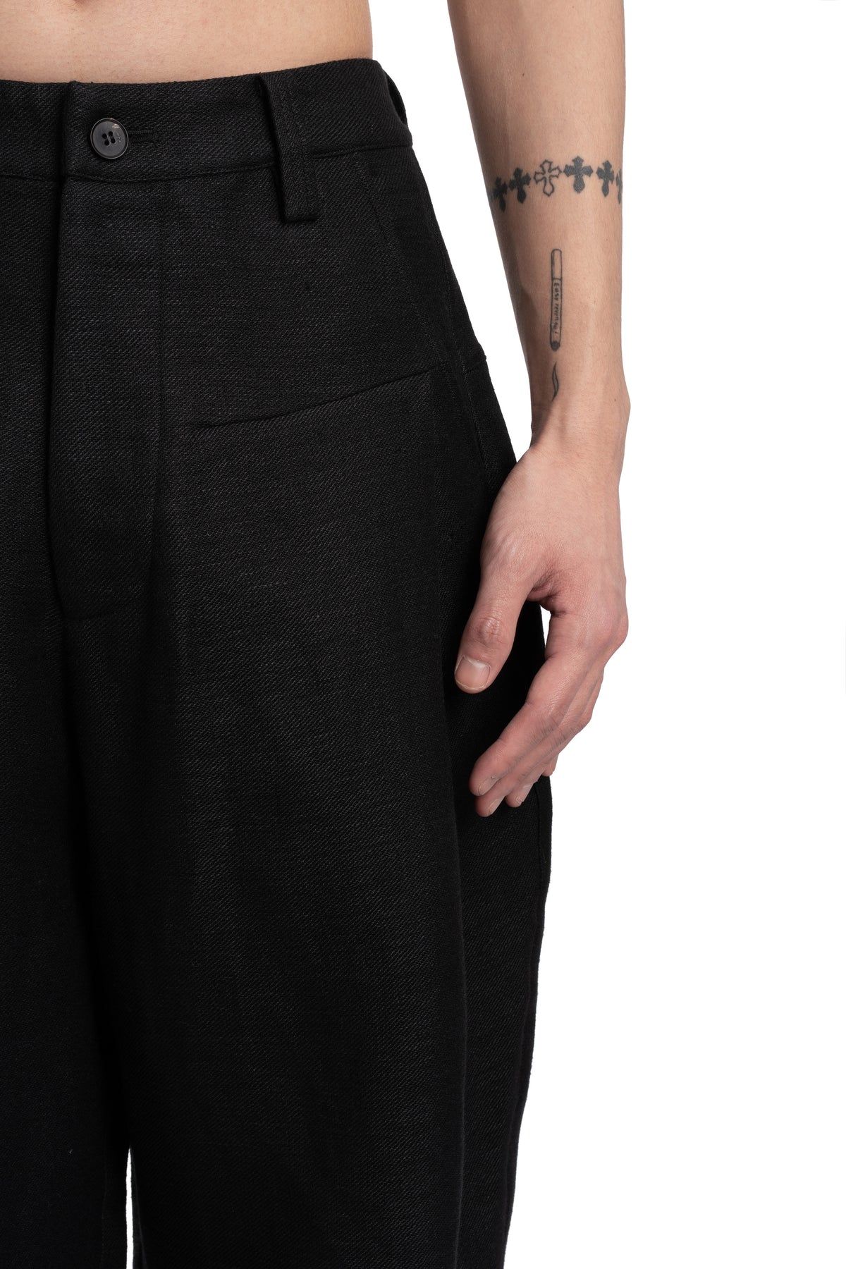 JOE CHIA | SS26 - Pleated curved pants PA2616