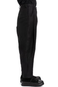 JOE CHIA | SS26 - Pleated curved pants PA2616