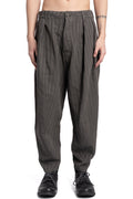 Pleated pants