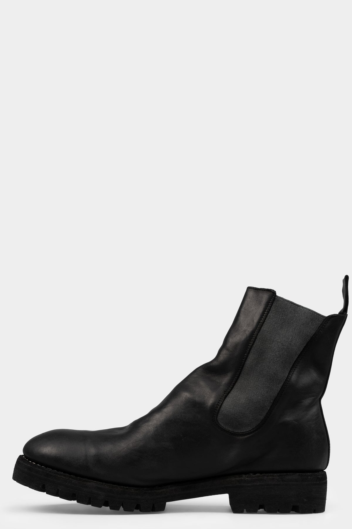 GUDI 76V | Horse leather Chelsea boots, Black / Full Grain Horse, shot on table