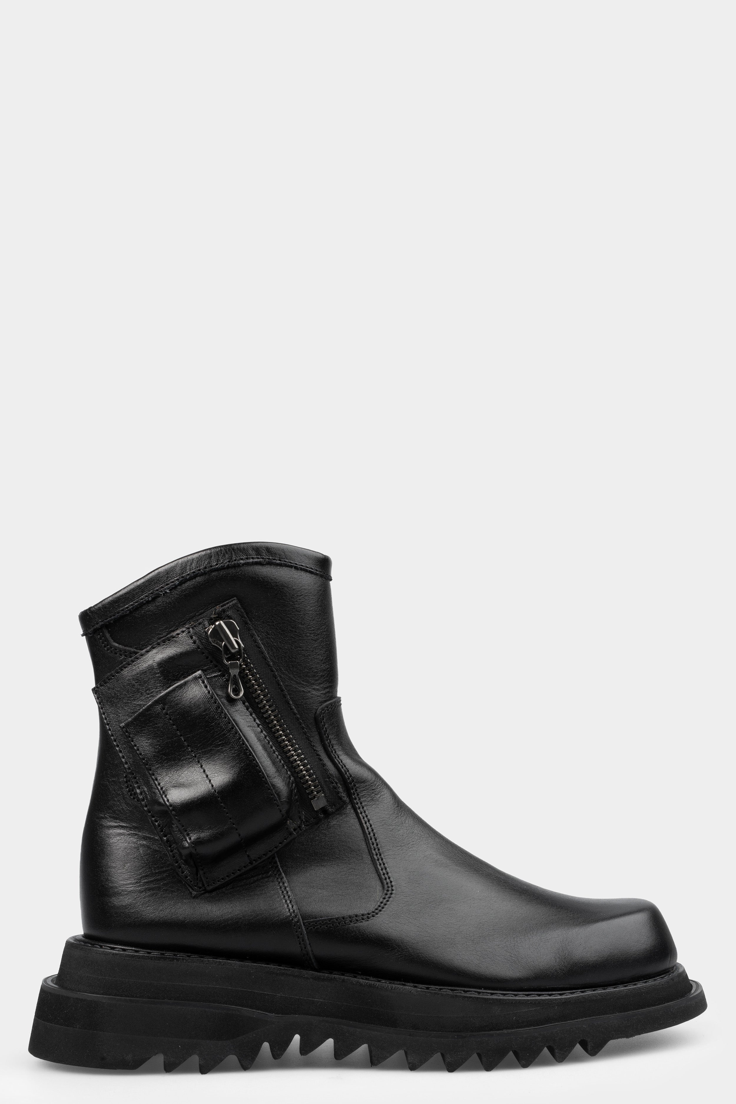 JULIUS_7 | Pre-Spring SS24 - Pocket leather asymmetrical zip