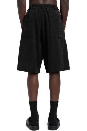 Pleated shorts