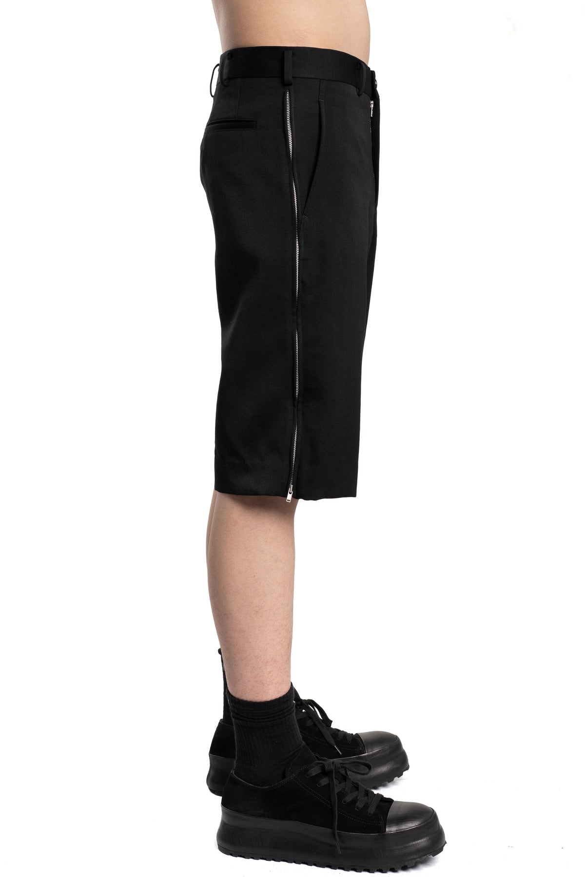 Wool gabardine side zip shorts
