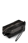 Cracked leather wash bag  S26B6