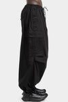 Y-3 | AW25 - Darted knees oversized cargo pants KE2311