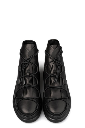 Puro | SS26 - Laced lamb leather sneakers | HIGH DEFINITION