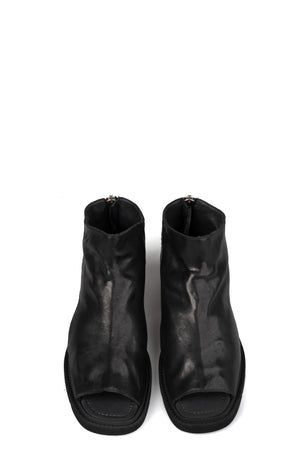 Incarnation | Open toe leather sandals, 11V-71217