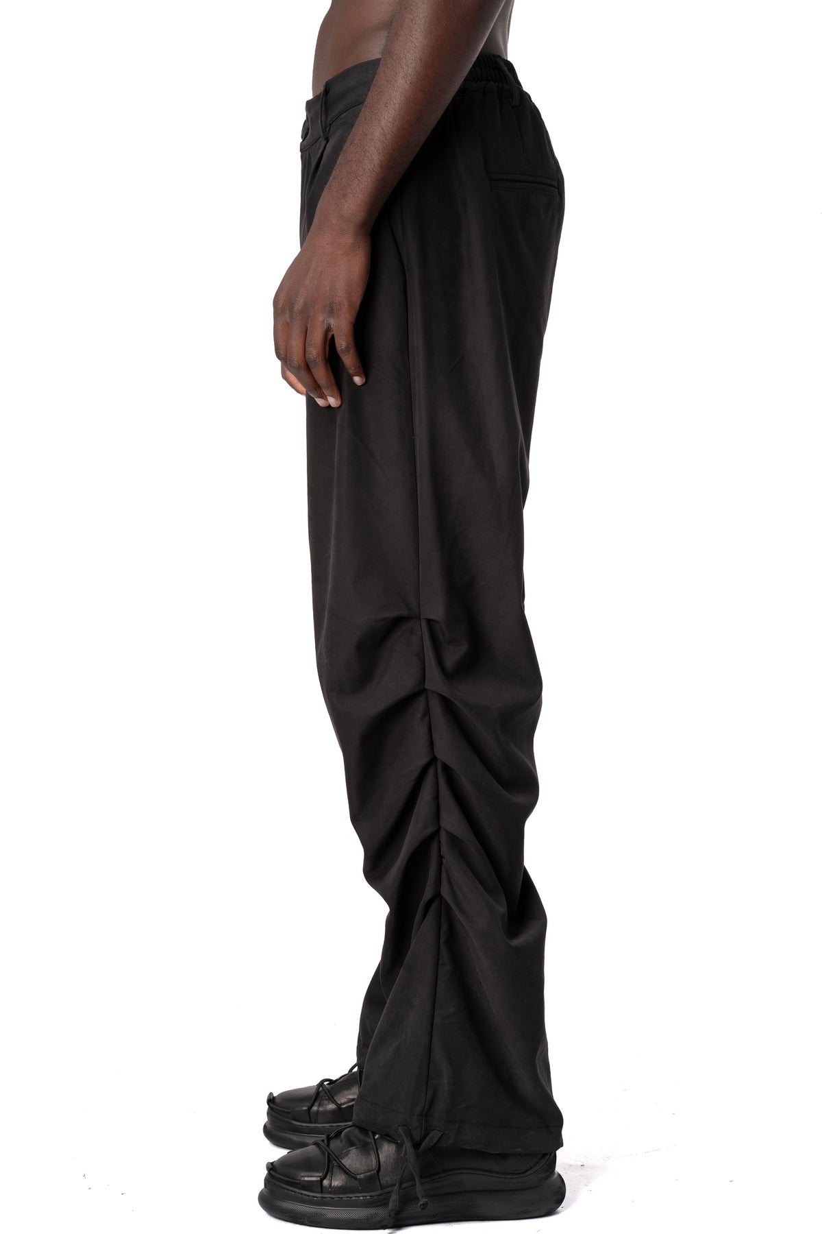 La Haine Inside Us | AW26 - Comfort fit lyocell trousers, M1300