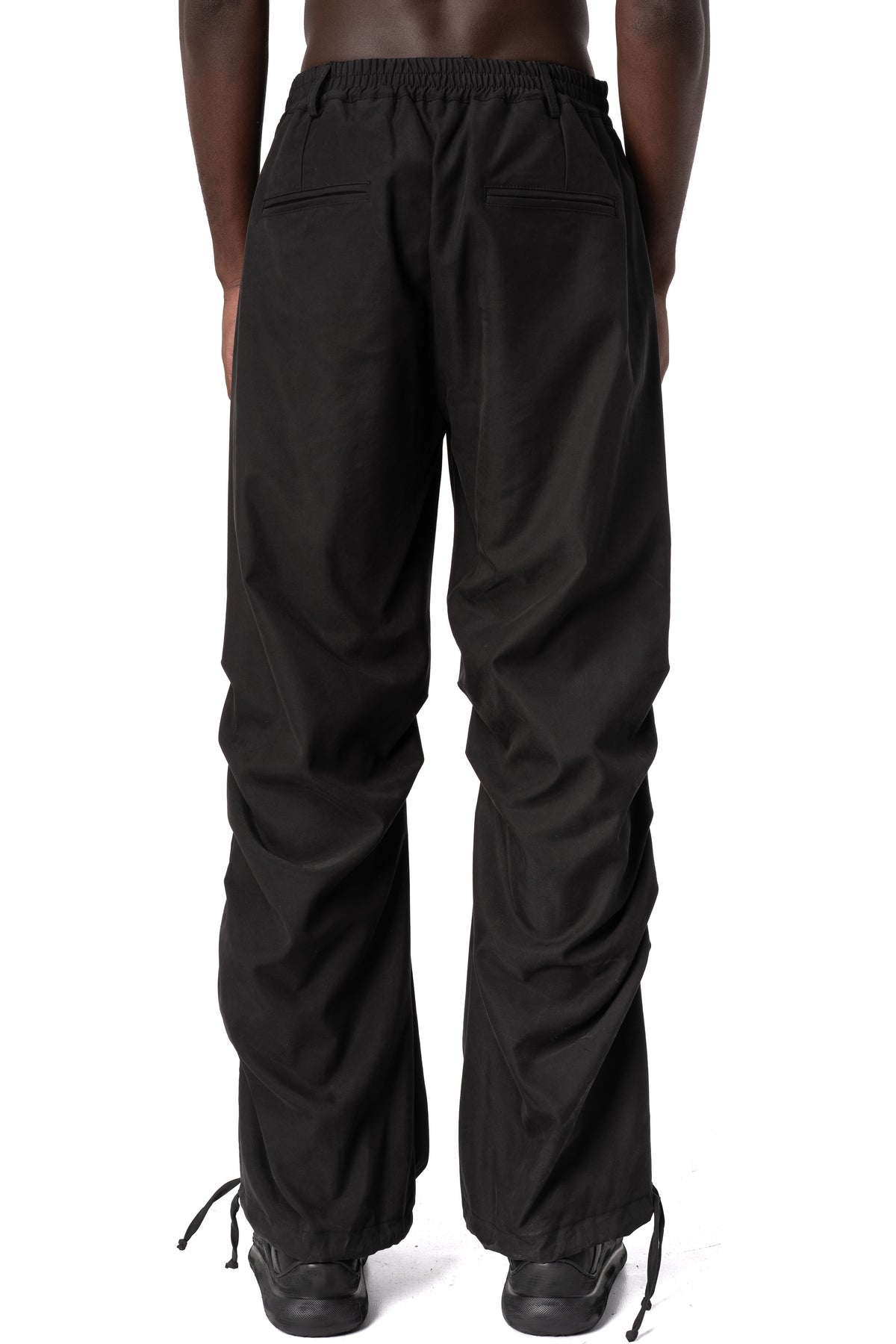 La Haine Inside Us | AW26 - Comfort fit lyocell trousers, M1300