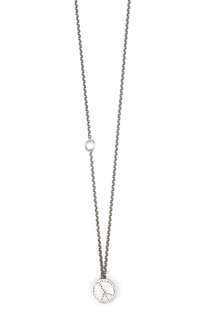 Werkstatt München | Mini peace chain necklace M7580, shot on table