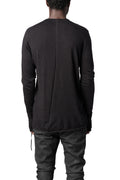 Fine gauge light wool crew neck sweater