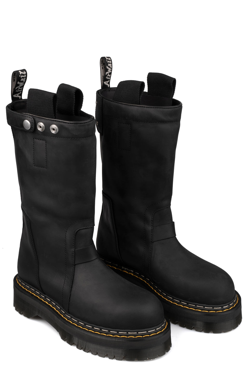 Quad sole steel toe pull on nubuck boot