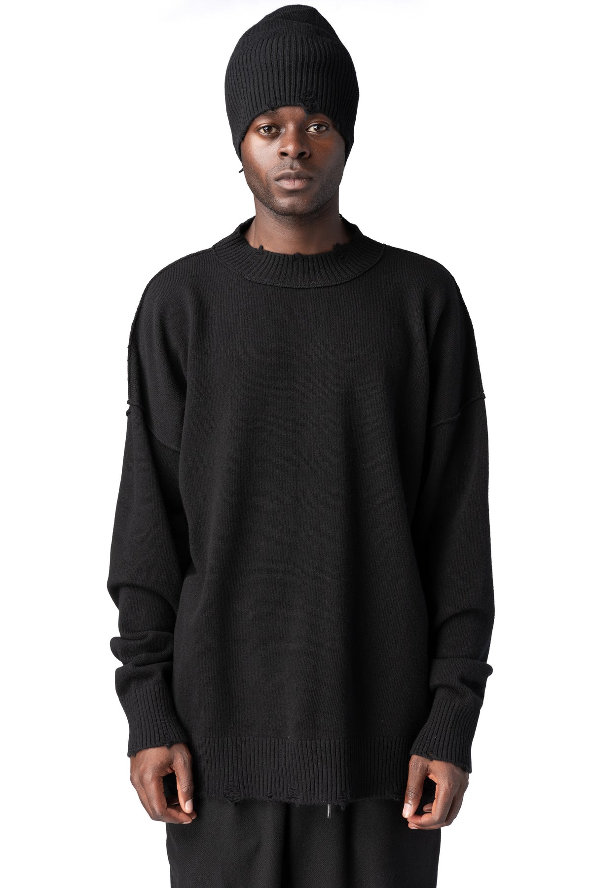 Andrea Ya'Aqov | AW26 - Destroyed knitted cashmere wool beanie, Black 26MMAG77