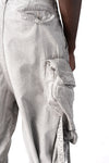 Wide cargo trousers, Plaster