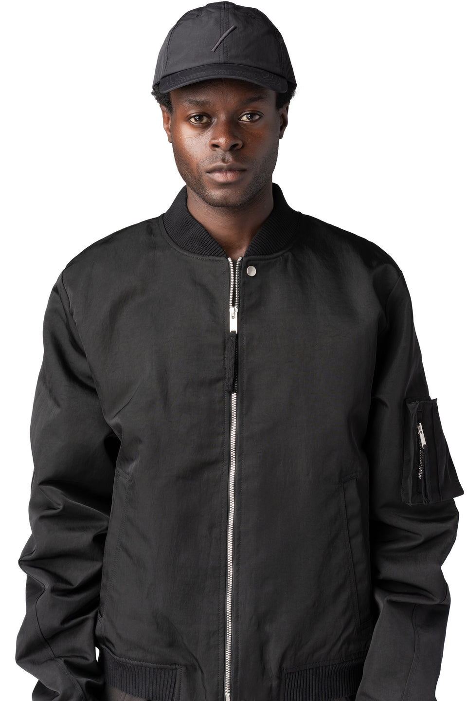 Technical woven cap