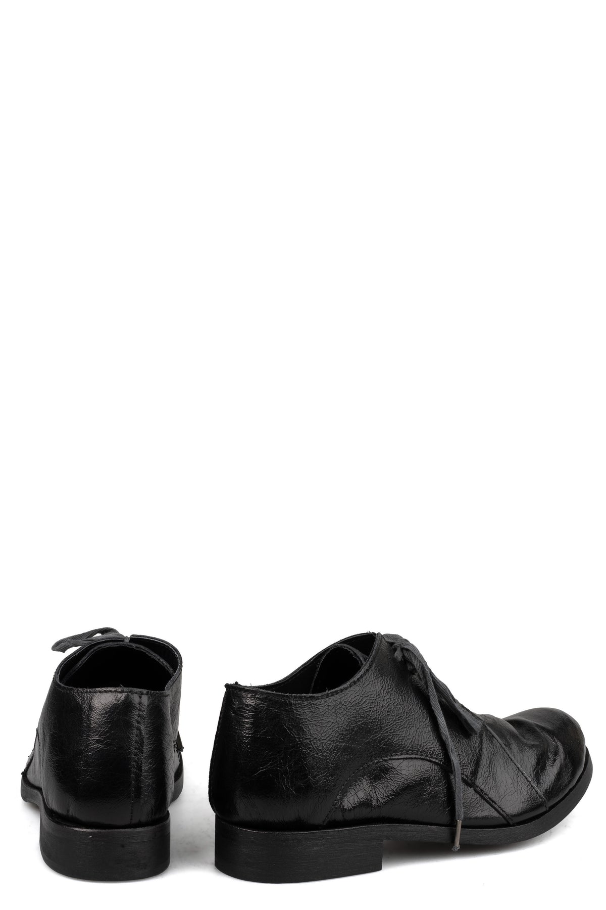 Wrinkled calfskin derbies