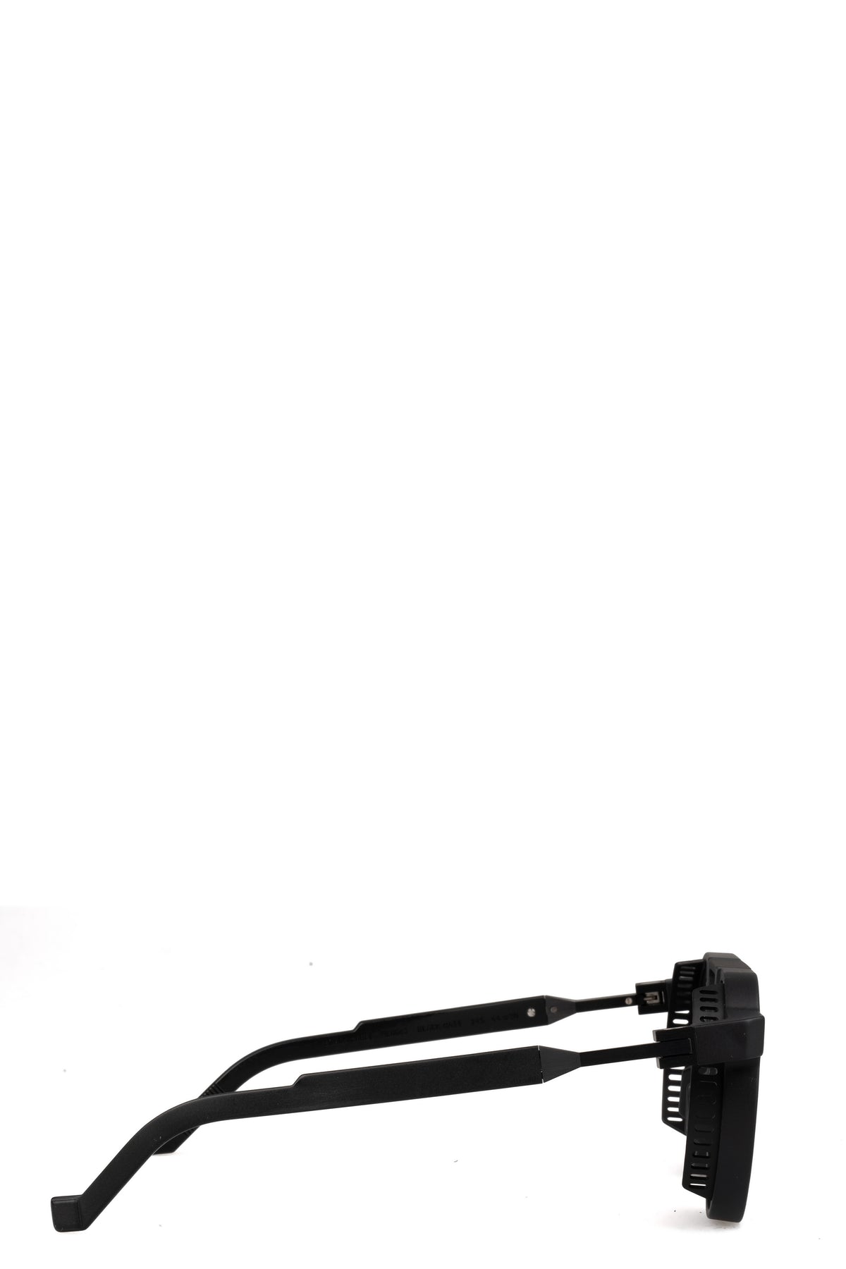 BL0063 Round Sunglasses, Black