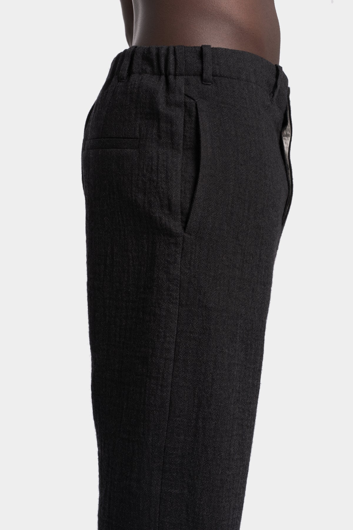 Forme D'Expression | AW25 - Structured wool pull-on pants, HP036 B35F