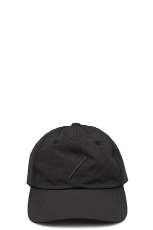 Technical woven cap