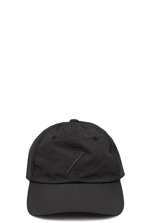 Technical woven cap