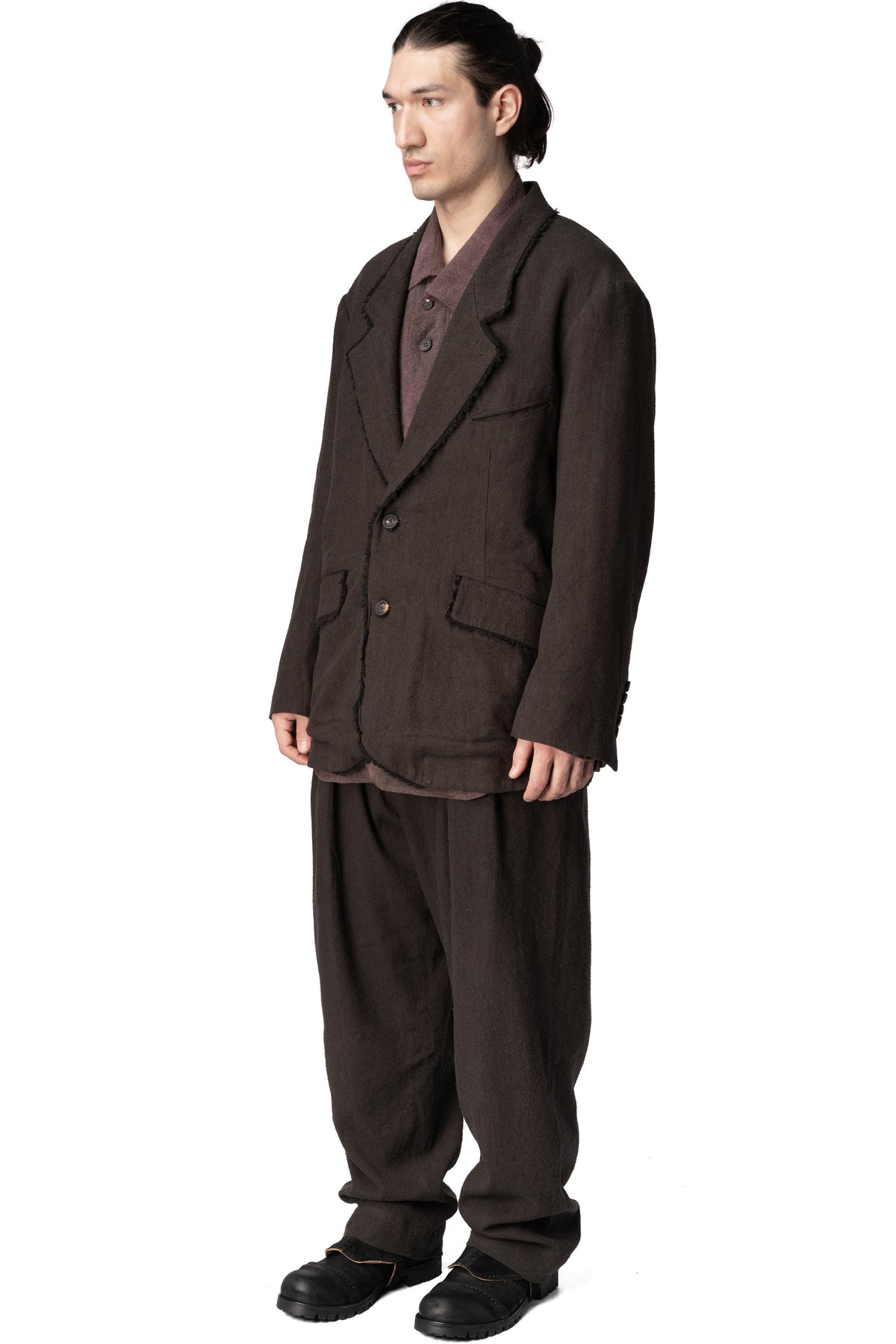 Raw edge collar 2 button blazer