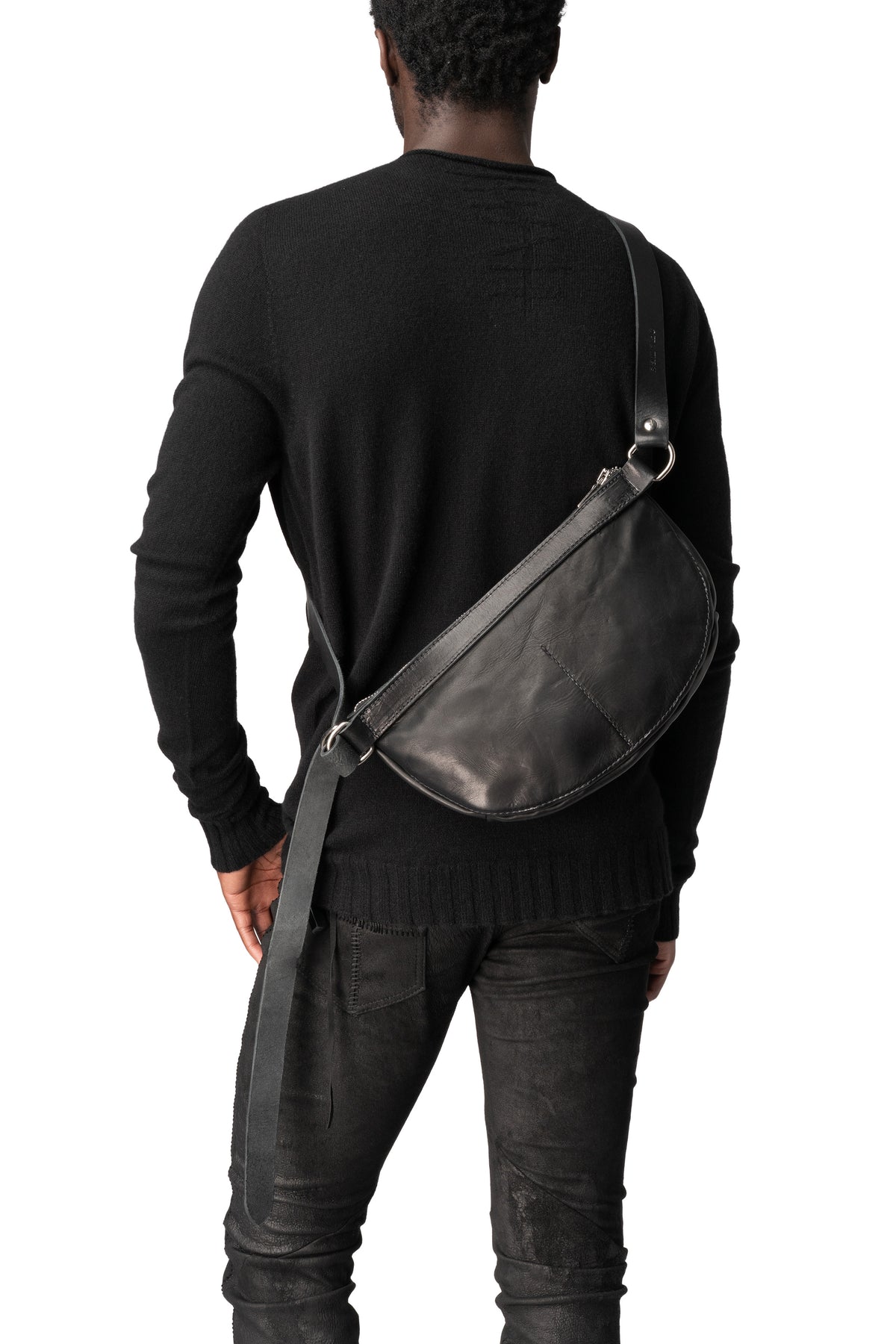 Calfskin leather shoulder bag