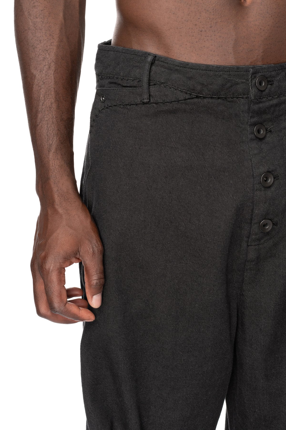Overlocked Loose Buckleback Trousers, Black