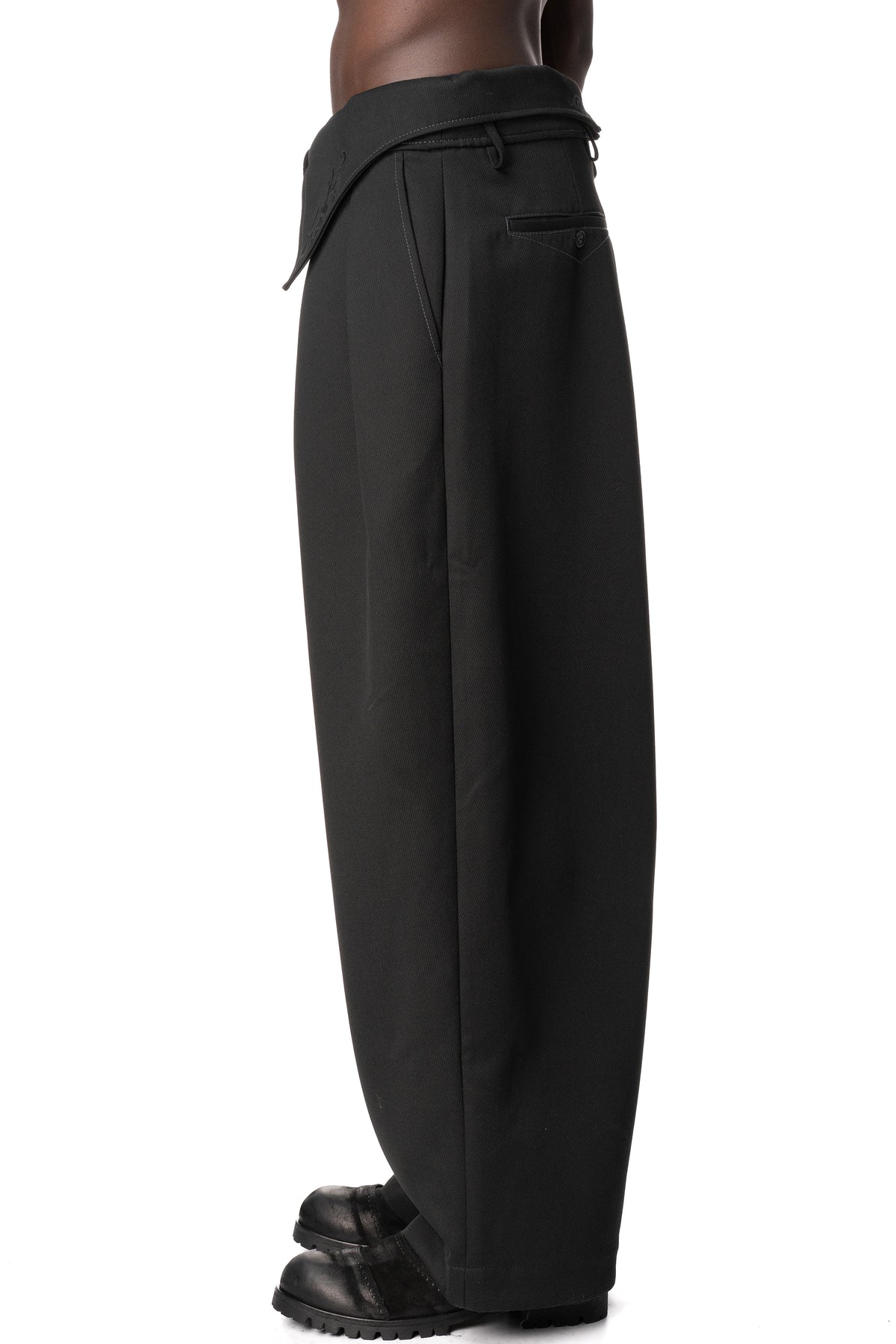 Foldable Waist Embroidered Trousers, Black