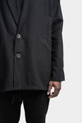 Overlapping button jacket