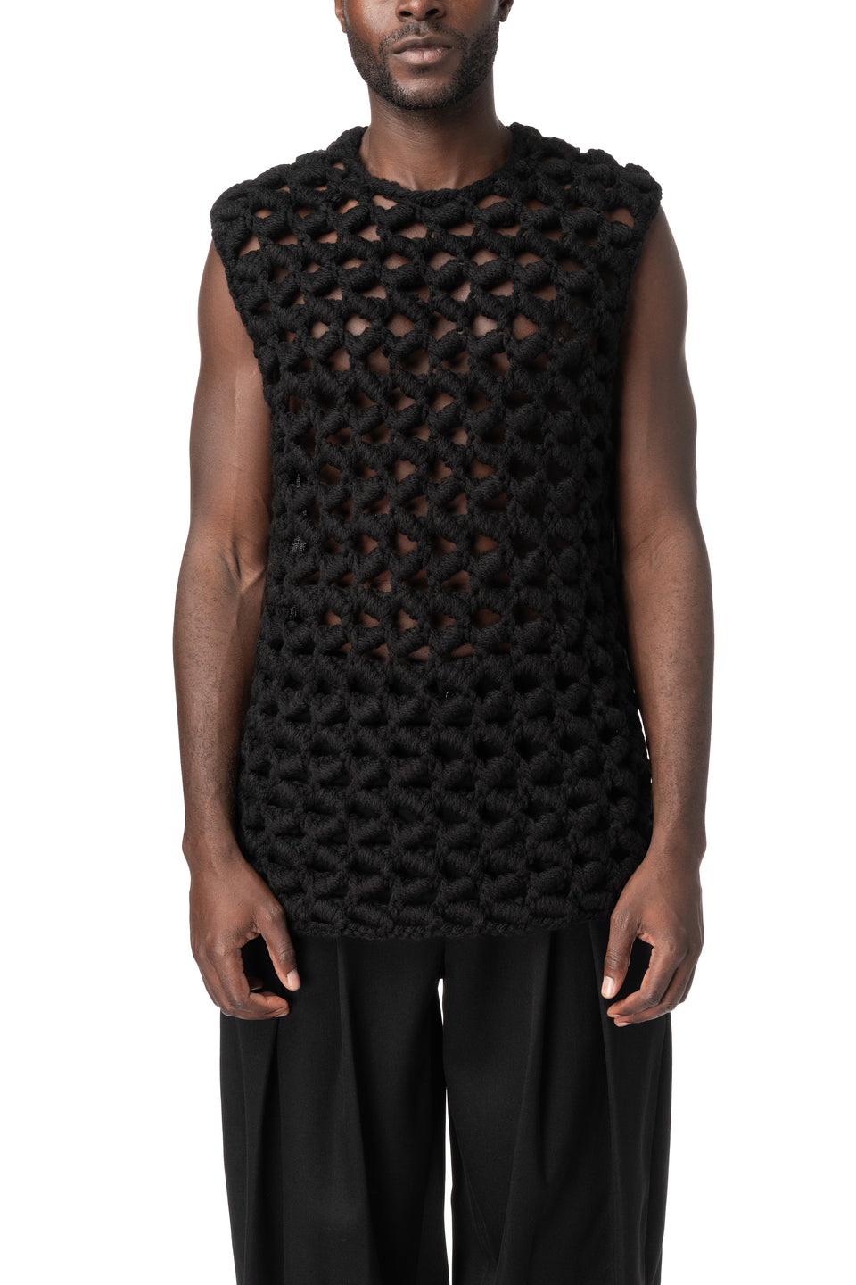 Sleeveless textured knit vest, Black
