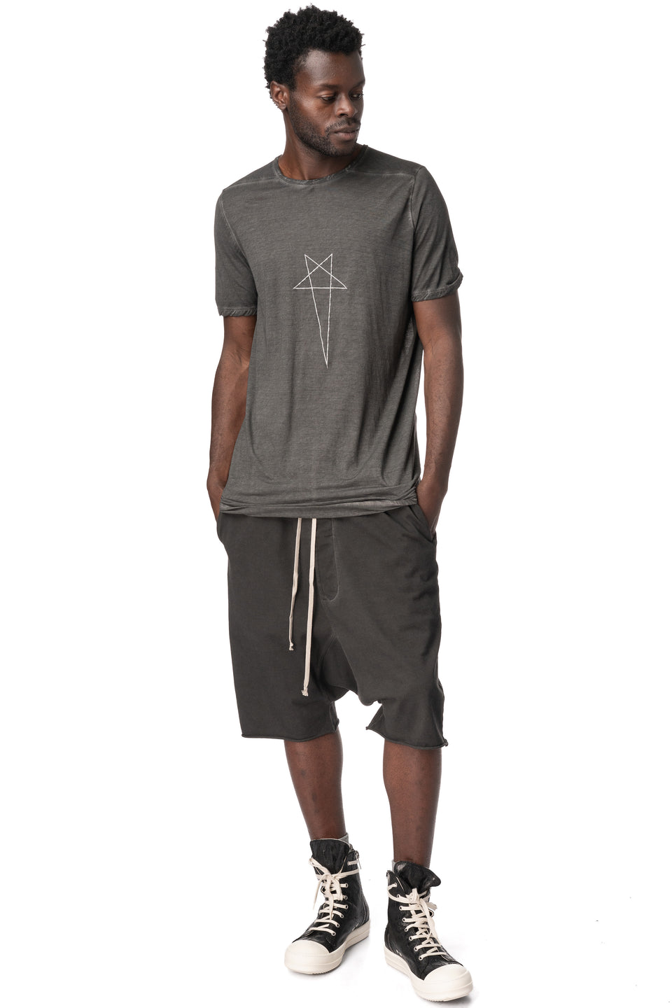 Drawstring Pods knit shorts, Faded Black