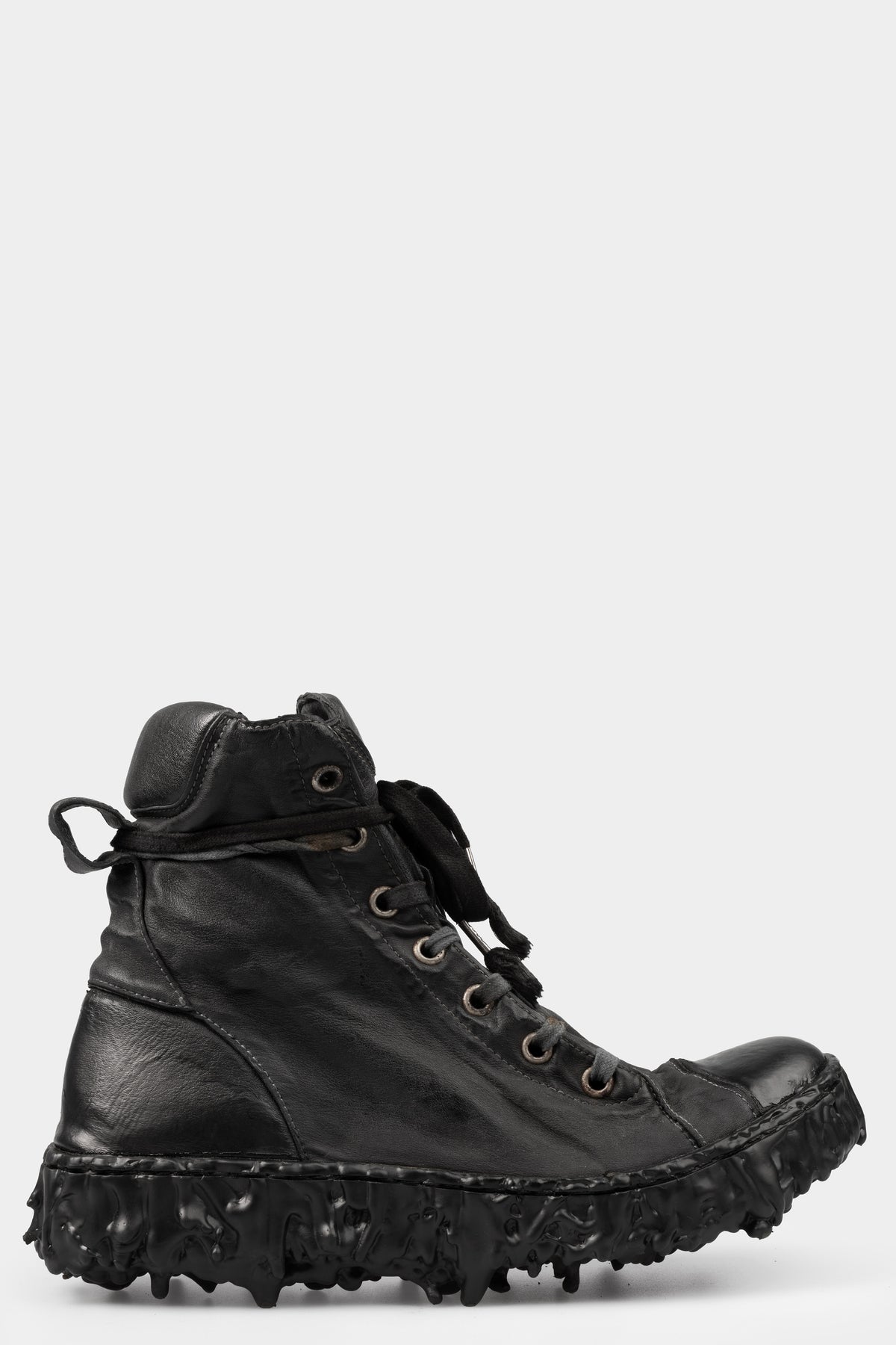 Culture Of Brave | High top drip sole laced sneakers, Black MELM1W MELT CLASH WRAP
