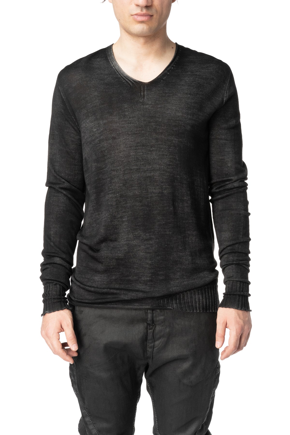 Spray dyed light wool V-neck sweater