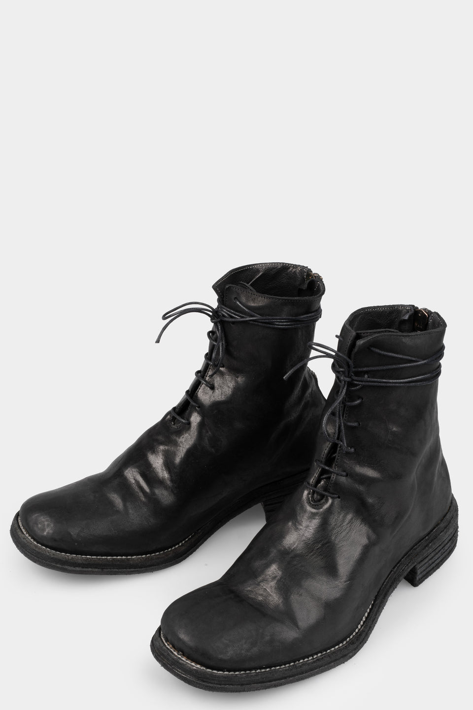 Laced leather boots