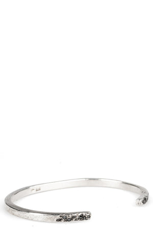 Enri Mars | Tension silver cuff w black diamonds