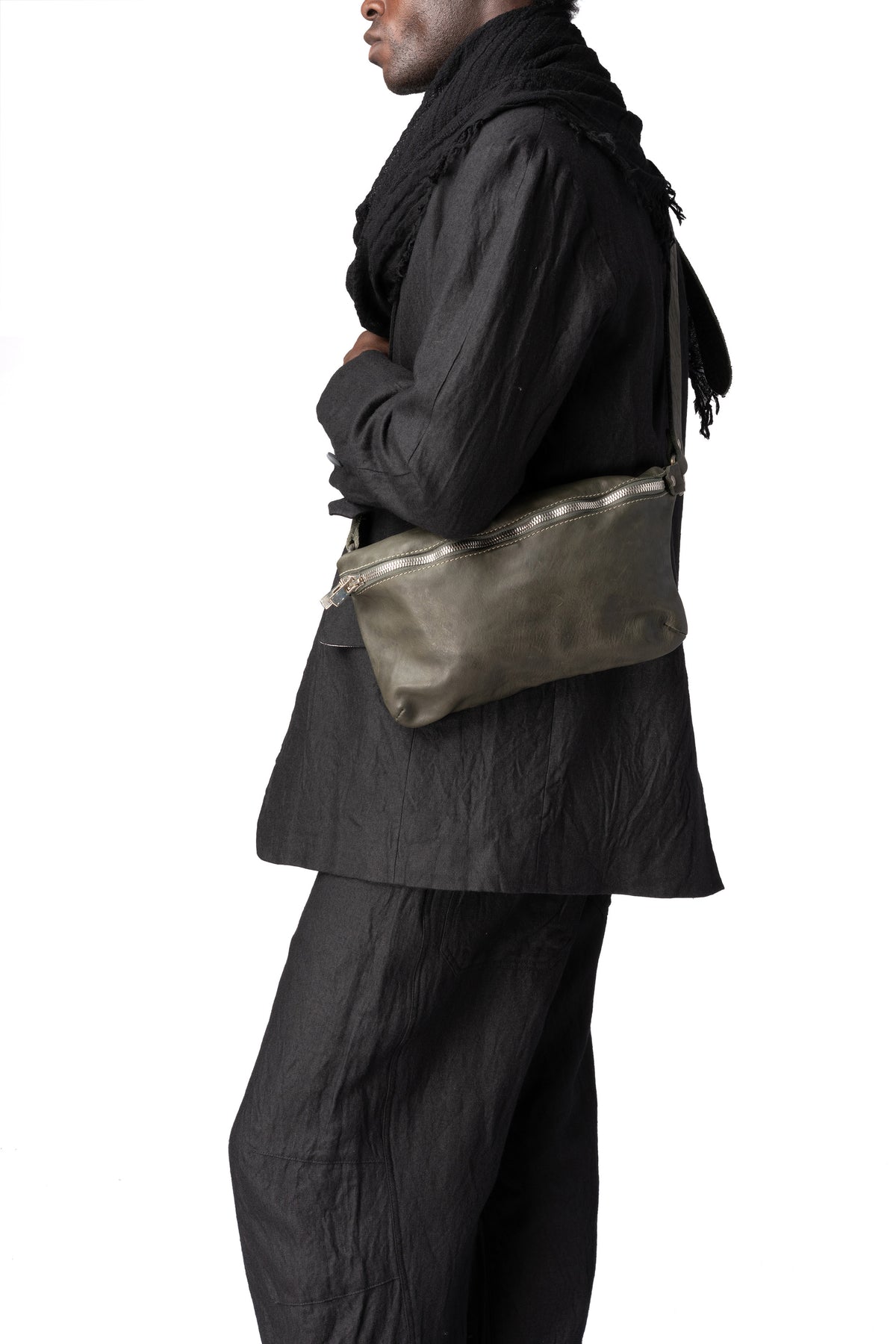 Guidi | AW26 - Medium fanny bag, BV07 CV31T