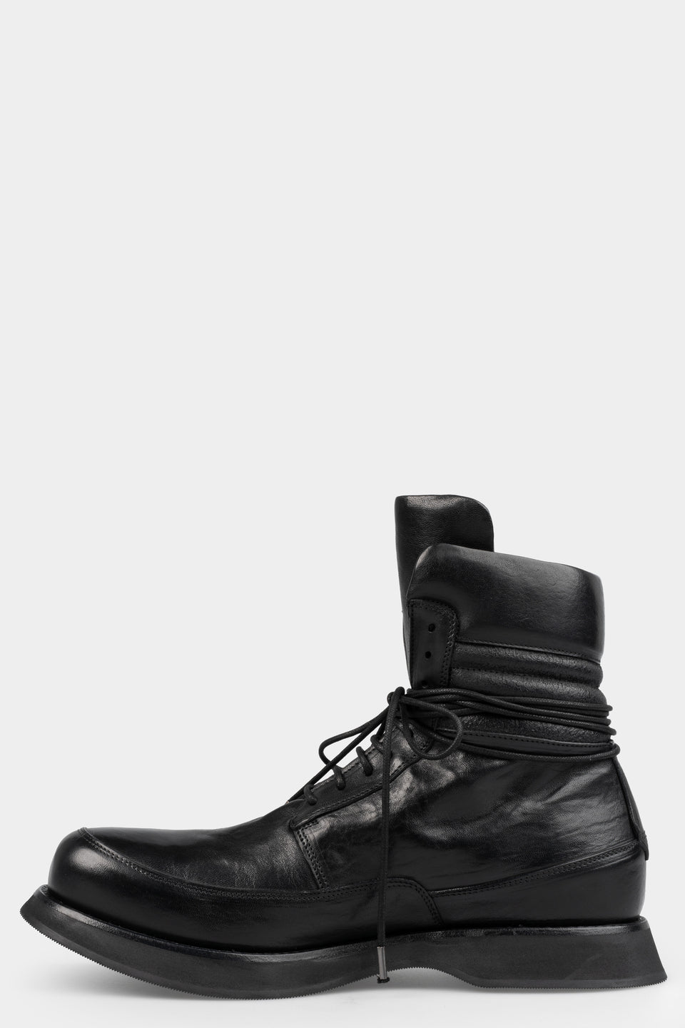 Laced leather boots