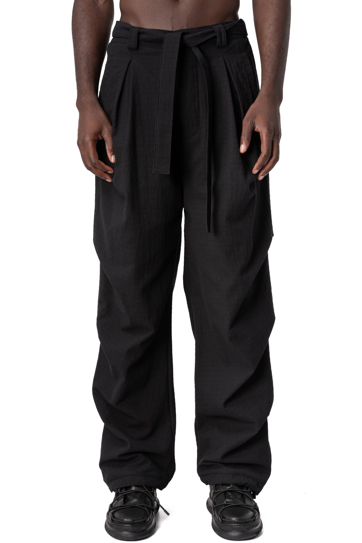 La Haine Inside Us | AW26 - Textured cotton trousers, Black M1366