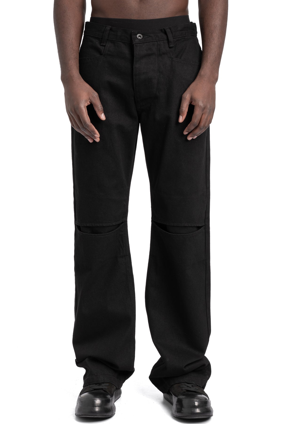 SAN263-1 | SS26 - Slit Knee Jeans,  SS26-0403-BK