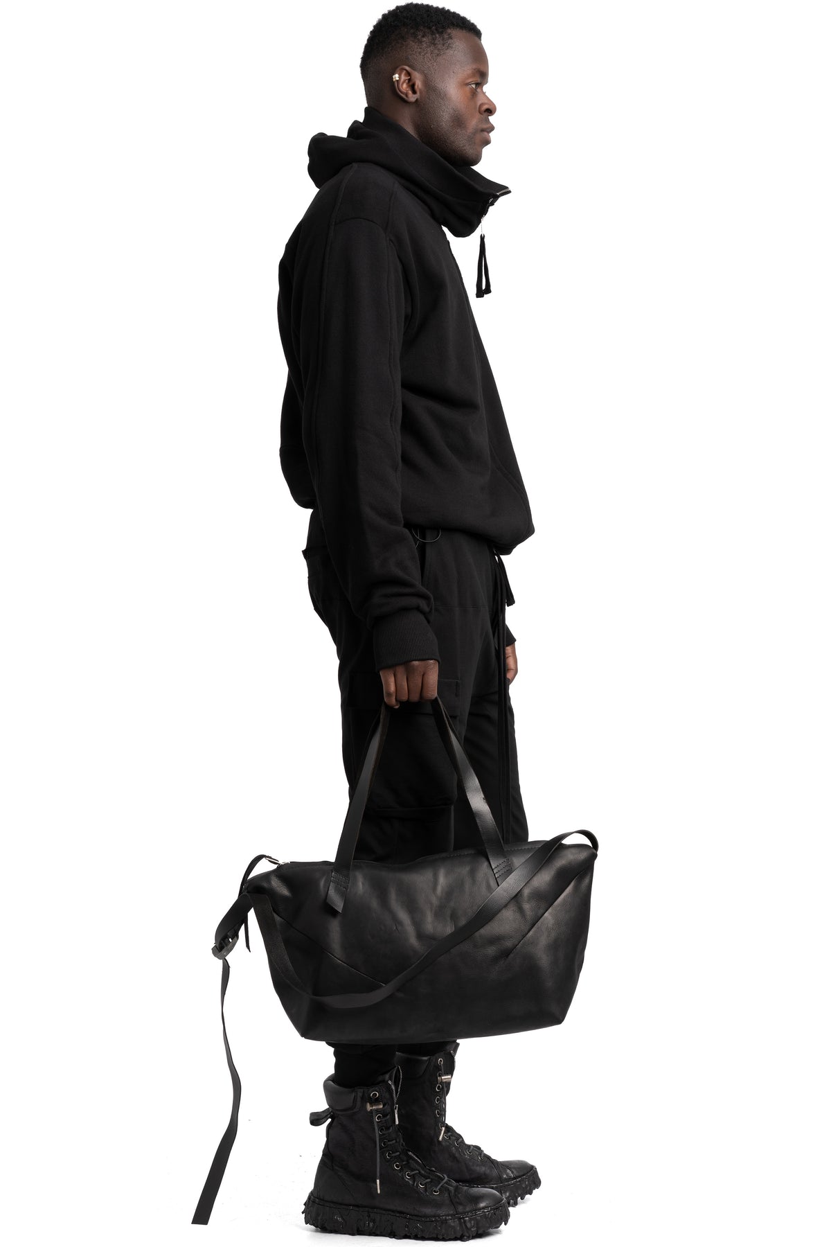 Werkschwarz | Small leather weekender bag, WERK 48F