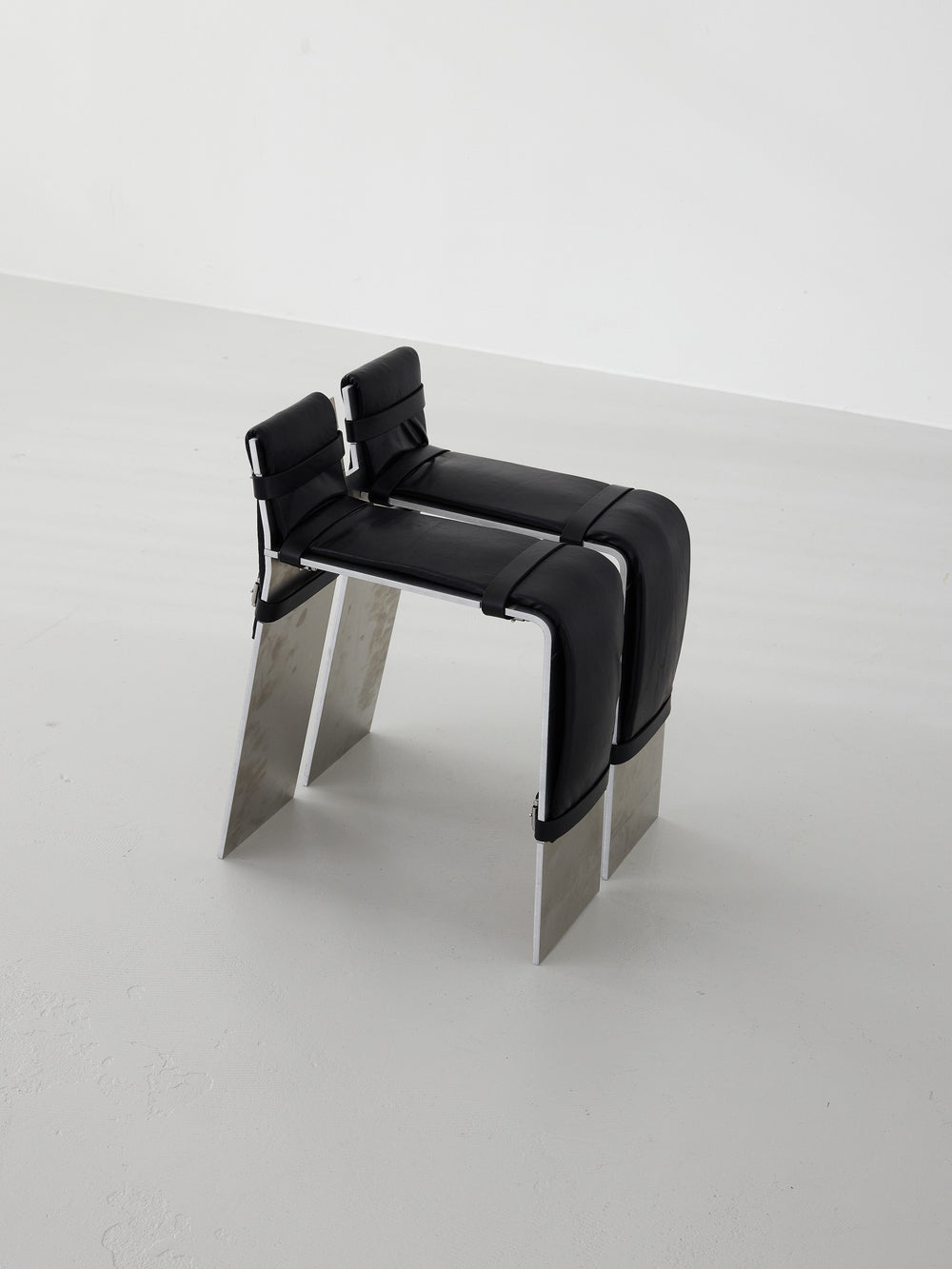 Söderberg ‘CONTROLLED APPOSITION’ - APPOSITION CHAIR – ORIMONO.eu